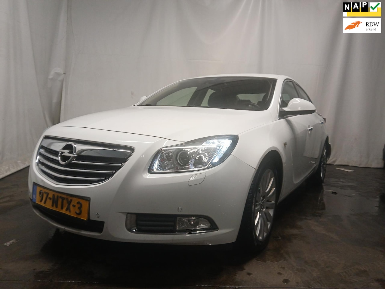 Opel Insignia - 1.6 T Cosmo SCHADEAUTO!!! - AutoWereld.nl
