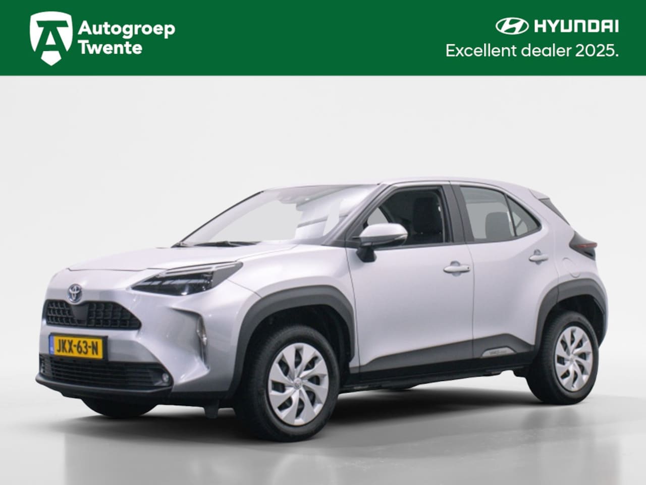 Toyota Yaris Cross - 1.5 Hybrid Active | Carplay Navigatie | All-seasons - AutoWereld.nl
