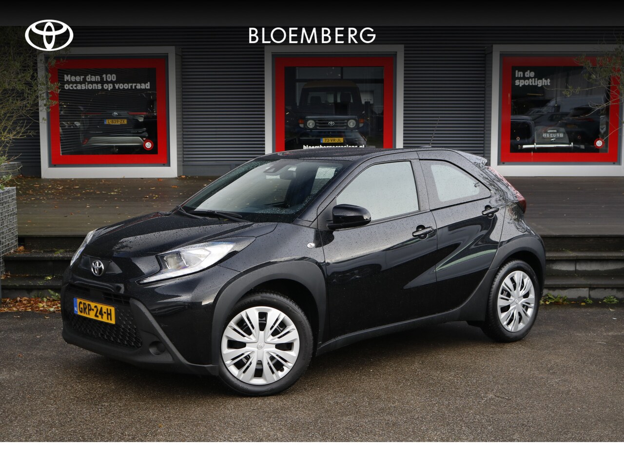 Toyota Aygo X - 1.0 VVT-i MT Play | Trekhaak afneembaar | All-Season banden | Apple Carplay | - AutoWereld.nl