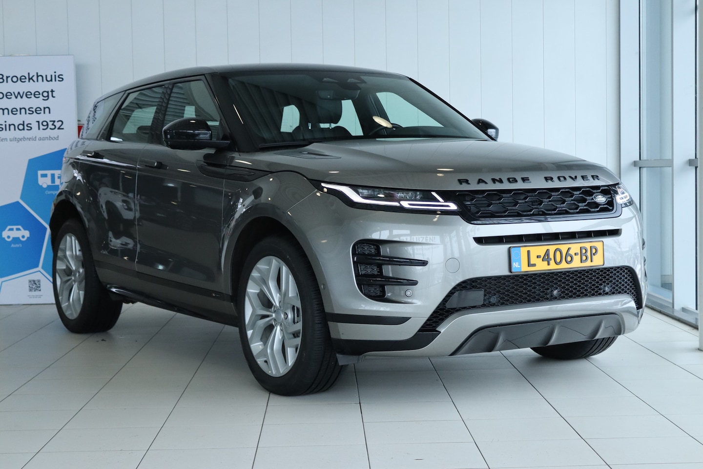 Land Rover Range Rover Evoque - 1.5 P300e AWD R-Dynamic SE | 360 Camera | Memory | Elektr. klep | Stoelverwarming | Cruise - AutoWereld.nl