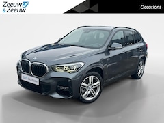 BMW X1 - sDrive20i Executive Edition M Pakket | Dealer onderhouden | Panoramadak | Afn.Trekhaak | S