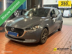 Mazda 2 - 2 1.5 Skyactiv-G Signature Navi Camera PDC LED Cruise Stoelverwarming