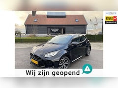 Toyota Yaris - 1.5 Hybrid Team Deutschland |Airco ECC Navigatie Parkeercamera |