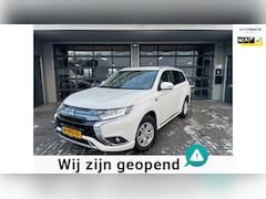 Mitsubishi Outlander - 2.4 PHEV AWD Pure Plugin Hybride Trekhaak