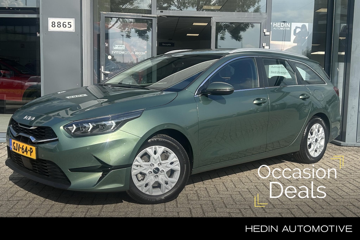 Kia Cee'd Sportswagon - Ceed 1.5 T-GDi DynamicLine | Parkeersensoren voor + achter | Navigatie | Cruise control | - AutoWereld.nl