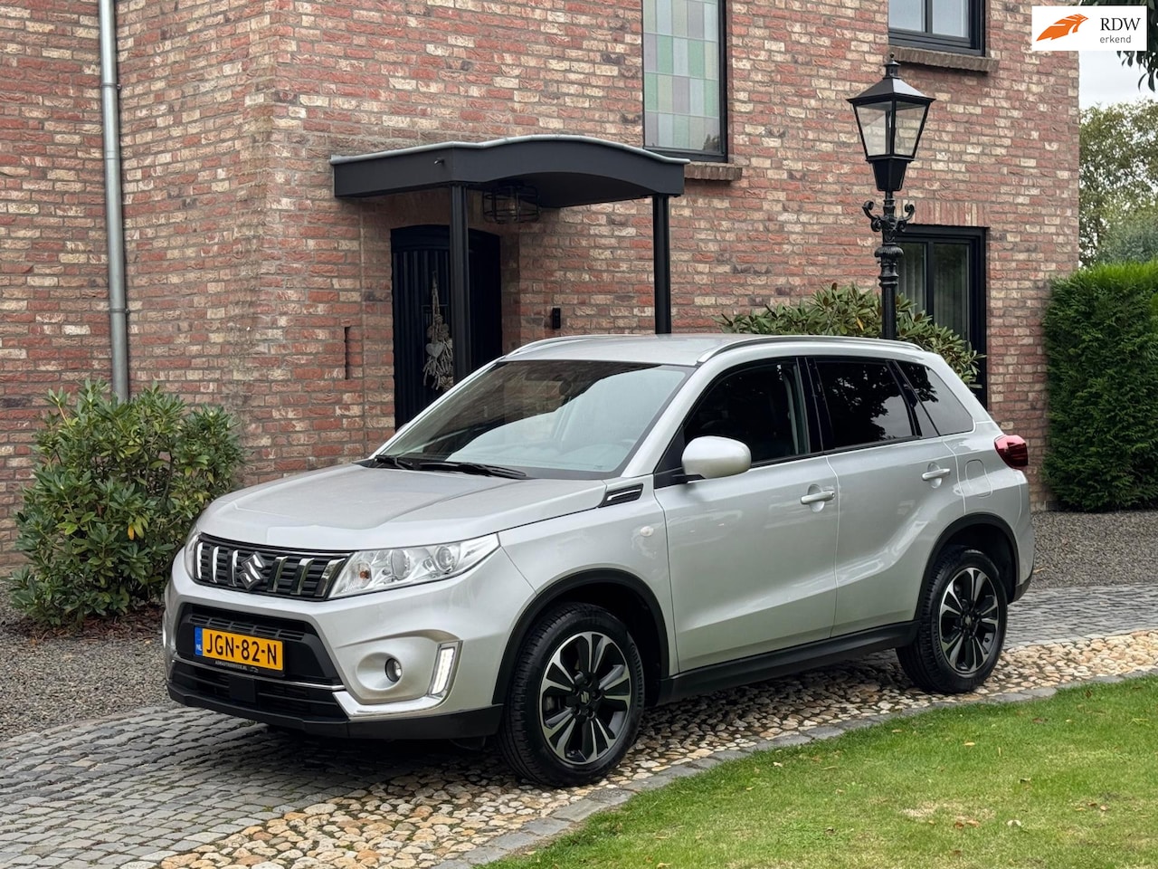 Suzuki Vitara - 1.0 Boosterjet Leder Camera Navi - AutoWereld.nl