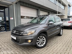Volkswagen Tiguan - Highline 2.0 TDI | Lage km | Pano | Trekhaak