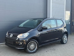 Volkswagen Up! - 1.0 high up BlueMotion Airco / Stoelverwarming