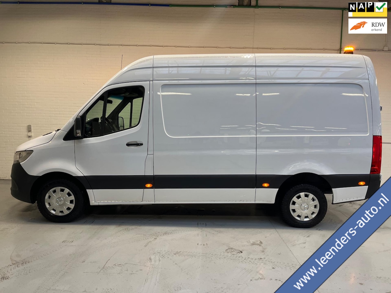 Mercedes-Benz Sprinter - Automaat Servicewagen 314 2.2 CDI 140PK L2H2 euro6 BOTT inrichting, Victron V230, Standkac - AutoWereld.nl