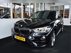 BMW X1 - sDrive20i Sport-Line | NL Auto