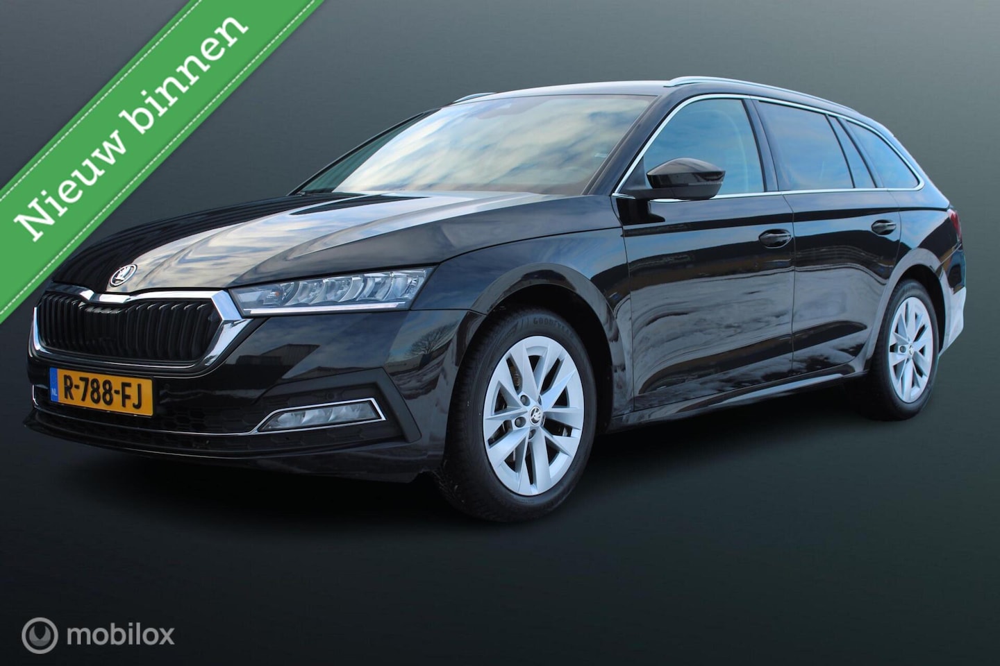 Skoda Octavia Combi - 1.0 TSI Sport/Business Edition Plus, Trekhaak, Donker glas, Stoelverwarming, Navi, App con - AutoWereld.nl