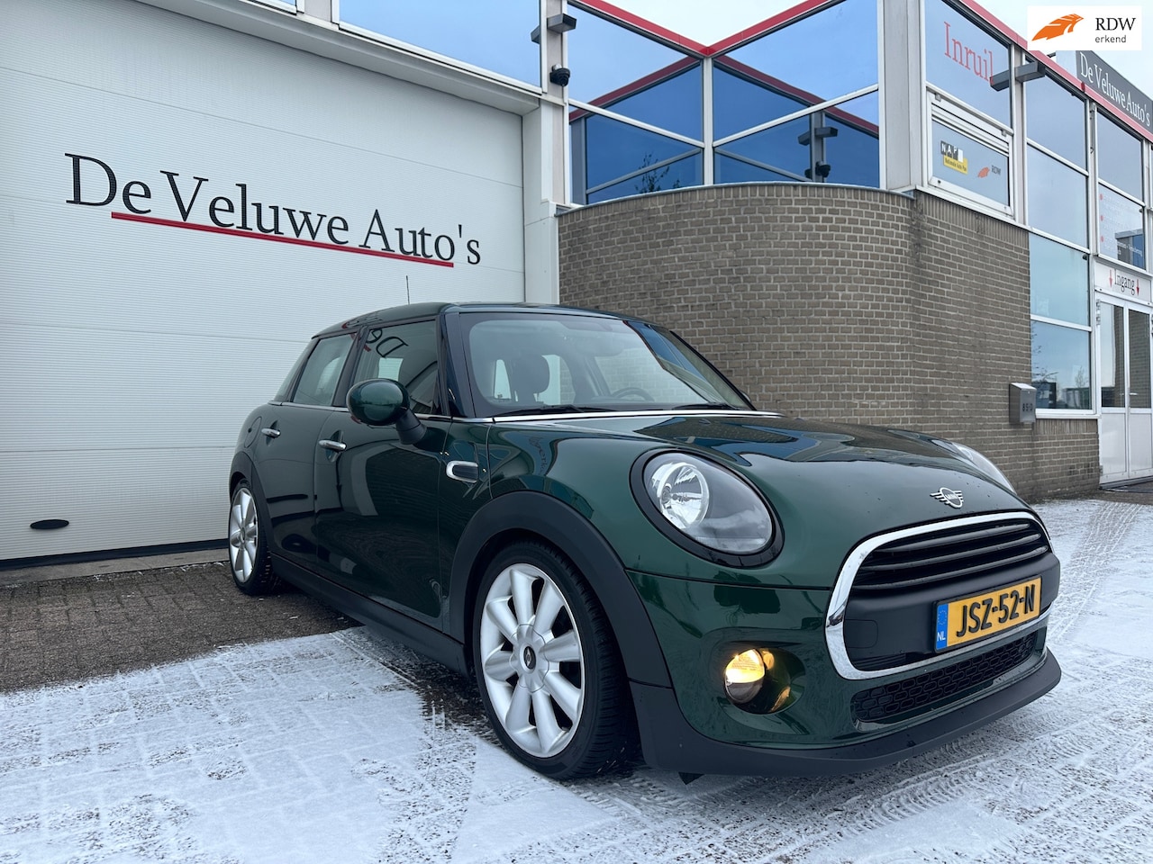 MINI Cooper - 1.5 One Salt Business|BT|Climate control|5-deurs - AutoWereld.nl