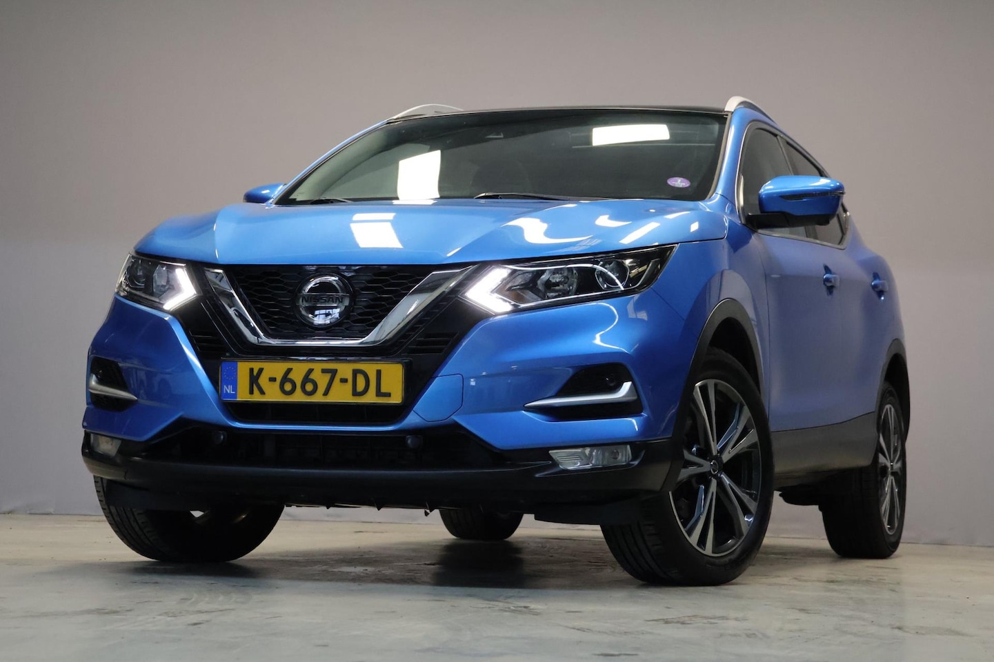 Nissan Qashqai - 1.3 DIG-T N-Connecta | Panorama | Carplay - AutoWereld.nl