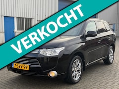 Mitsubishi Outlander - 2.0 PHEV instyle+/Clima/Cruise/Navi/LMV/NAP