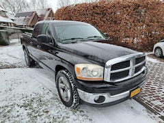 Dodge Ram 1500 - SLT