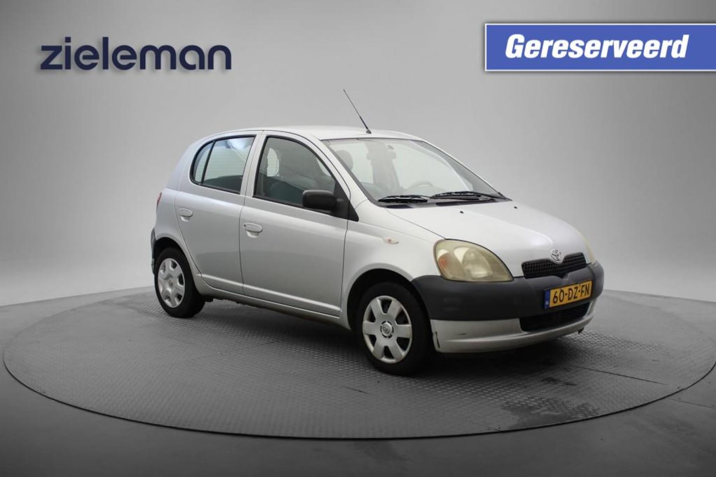 Toyota Yaris - 1.0 16V VVT-i Terra - 5 Deurs GERESERVEERD!!! - AutoWereld.nl