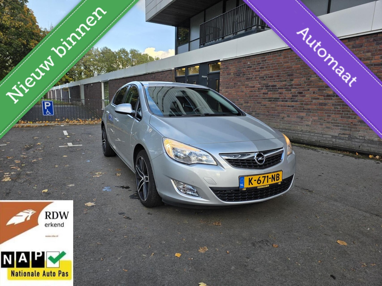 Opel Astra - 1.4 Turbo Sport 2011 Airco/Navi/PDC/Stoel+Stuurverw/APK - AutoWereld.nl