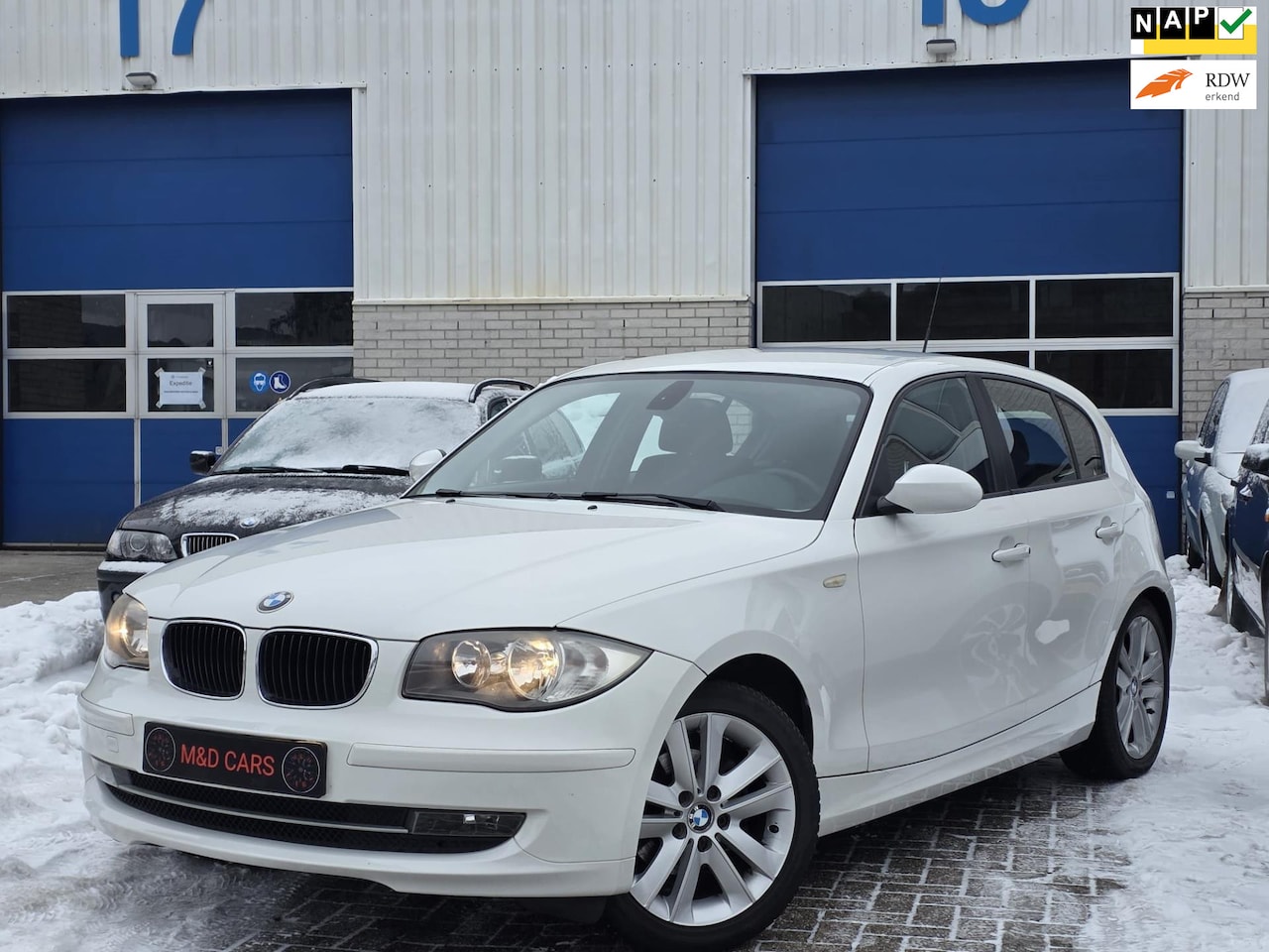 BMW 1-serie - 118i Business Line AIRCO/6BAK/NAP/NWE KETTING - AutoWereld.nl