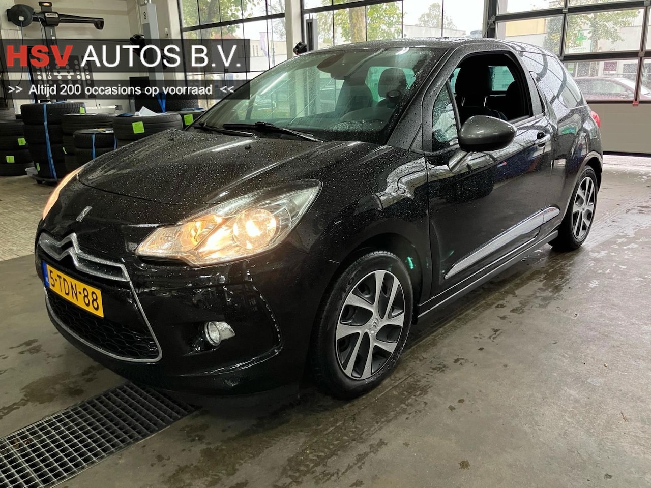 Citroën DS3 - 1.2 VTi Business navi airco org NL - AutoWereld.nl
