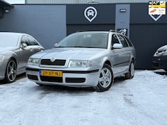 Skoda Octavia Combi - 1.6 | A/C | Cruise | Trekhaak | APK