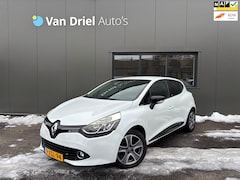 Renault Clio - TCe 90 Night&Day / R-Link Navigatie / Parkeersensoren achter