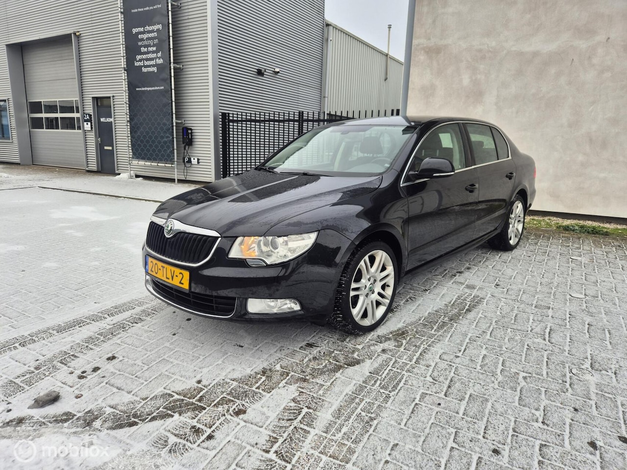 Skoda Superb - 1.8 TSI Elegance Business Line 1.8 TSI Elegance Business Line - AutoWereld.nl