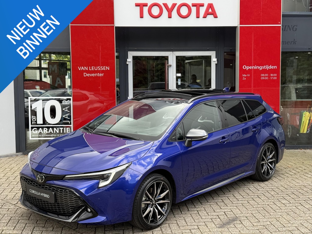 Toyota Corolla Touring Sports - Hybrid 180 GR Sport NIEUW UIT VOORRAAD LEVERBAAR! GR SPORT PLUS PACK SCHUIF/KANTEL DAK JBL - AutoWereld.nl