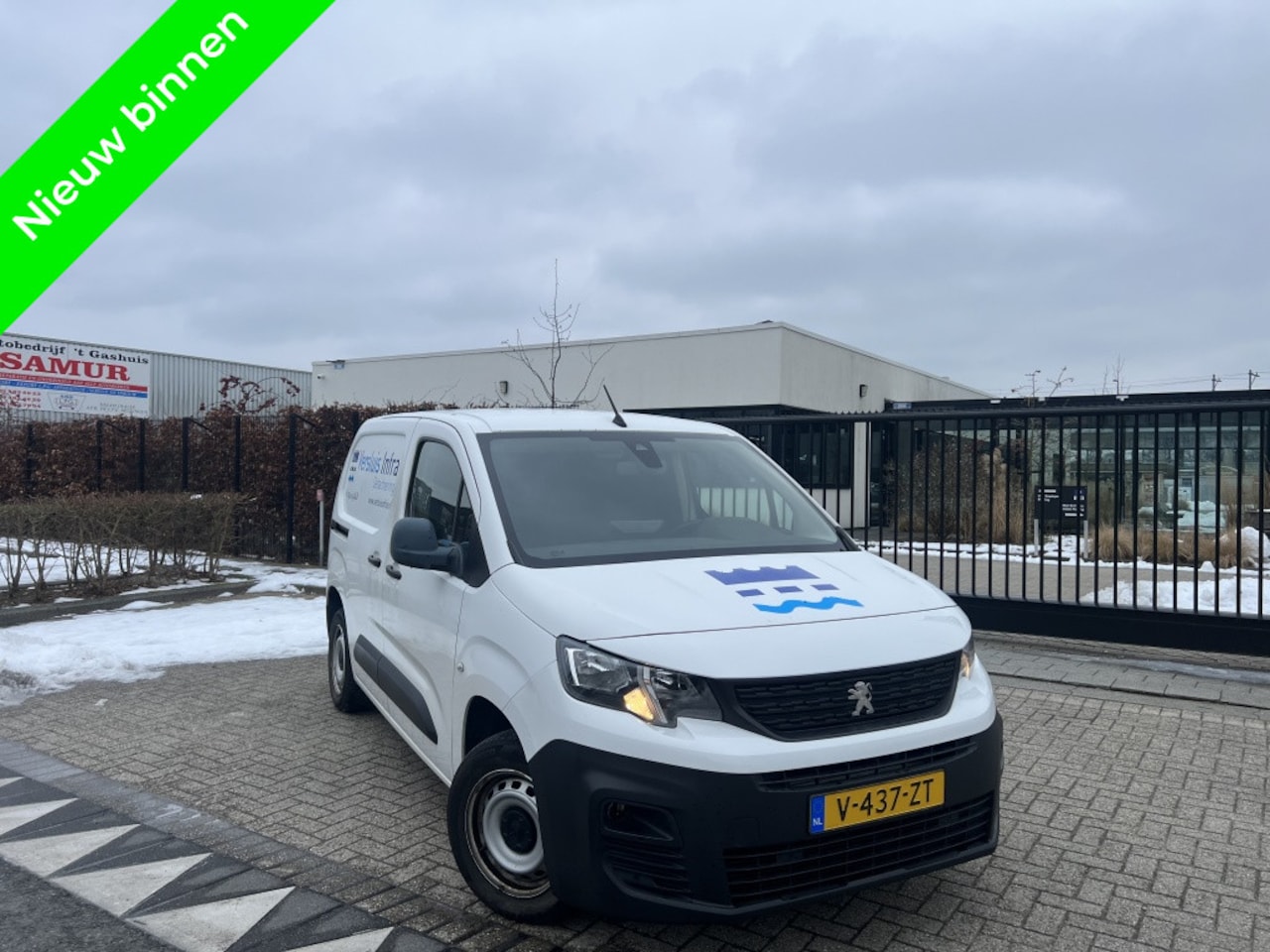 Peugeot Partner - 1.6 BlueHDI Carplay|Camera|Navigatie|3-zits - AutoWereld.nl