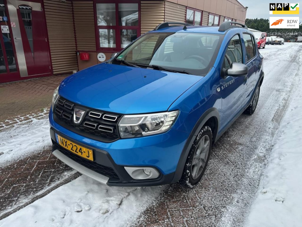 Dacia Sandero Stepway - 0.9 TCe Laureate NAVI PDC CC DEALER OH - AutoWereld.nl