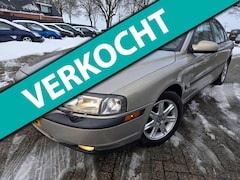 Volvo S80 - 2.4 Dynamic 2002. Automaat/Stoelverwarming/Leder/Cruise etc.. APK 07-2026