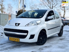 Peugeot 107 - 1.0-12V Millesim 200 1e eigenaar nieuwe APK