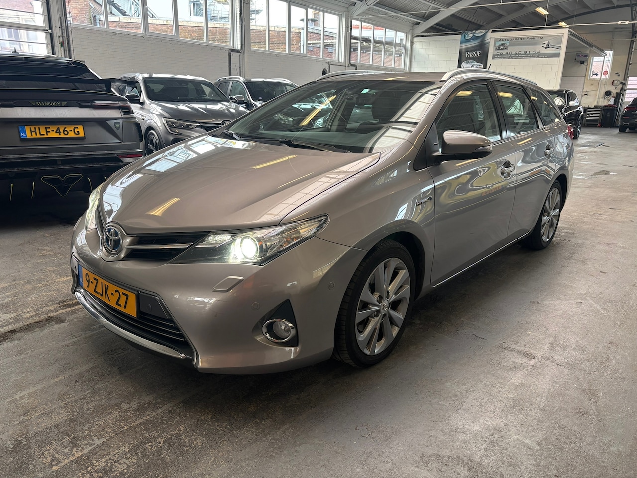 Toyota Auris Touring Sports - 1.8 Hybrid Executive 1.8 Hybrid Executive - AutoWereld.nl