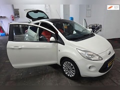 Ford Ka - 1.2 Titanium Airco boekjes