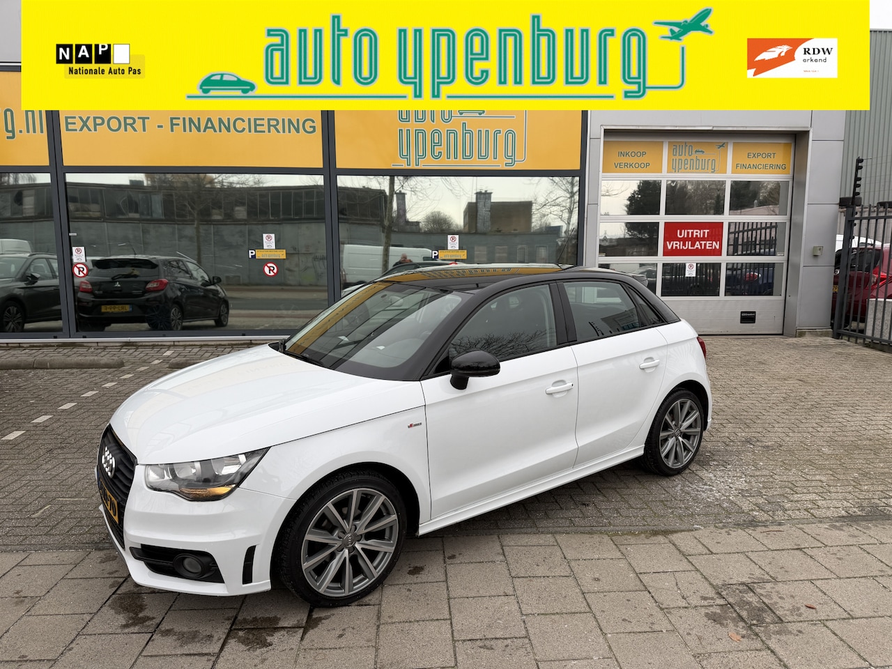 Audi A1 Sportback - 1.2 TFSI Admired * S-Line * Navi * Airco * Cruise Control * - AutoWereld.nl