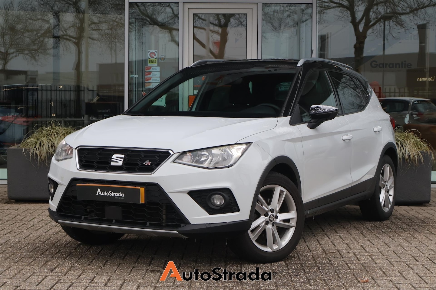 SEAT Arona - 1.0 FR TSI 115pk | ACC | Climate | Camera | Stoelverwarming | Keyless | Carplay | Navigati - AutoWereld.nl