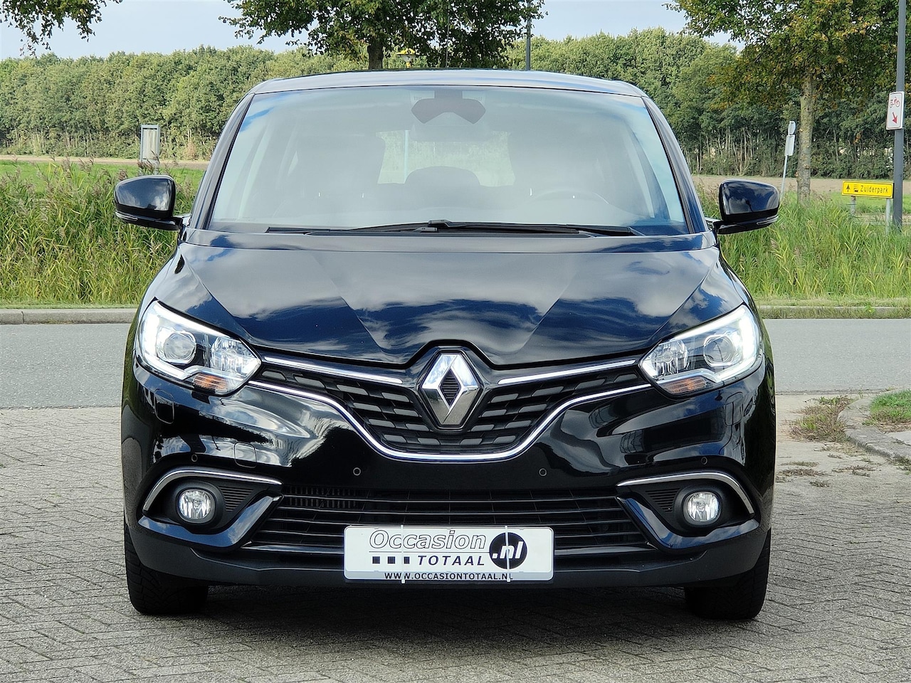 Renault Scénic - 1.2 TCe Intens | Half Leder | Navi | Stoelverwarming + Massage - AutoWereld.nl