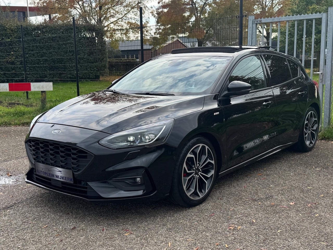 Ford Focus - 1.0 EcoBoost ST Line Panodak LED Camera MEGA VOL! - AutoWereld.nl
