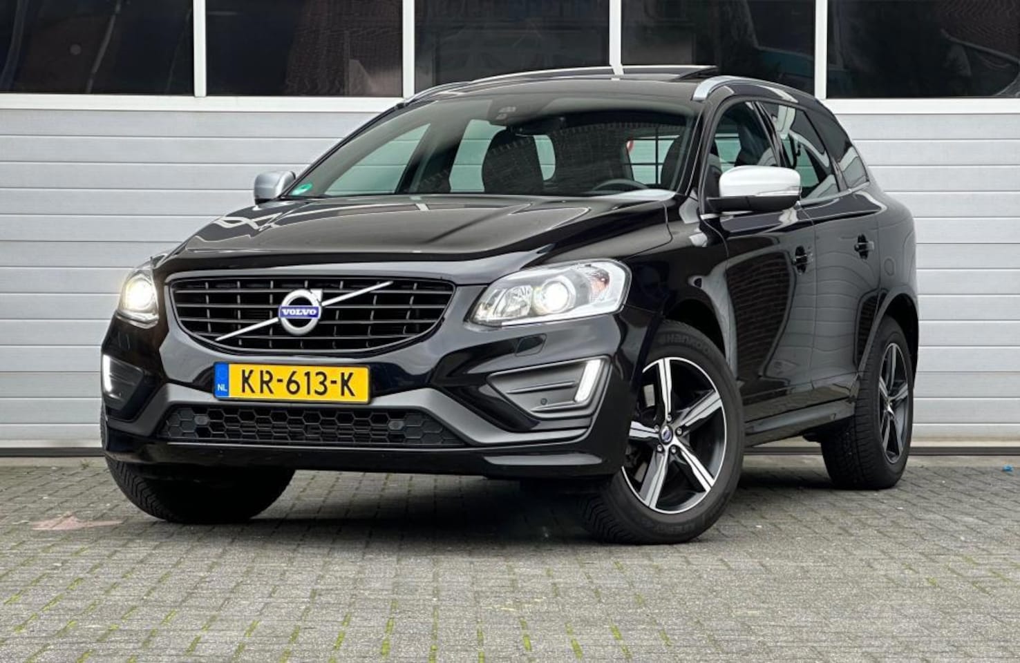 Volvo XC60 - 2.0 T5 FWD Polar+ R-Design Polestar Pano Xenon - AutoWereld.nl