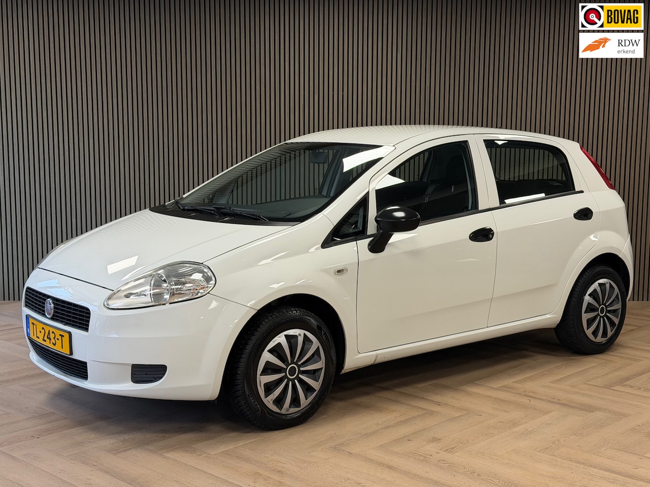 Fiat Grande Punto - 1.2 Actual 5 Drs. TREKHAAK START/STOP CITY AIRCO - AutoWereld.nl
