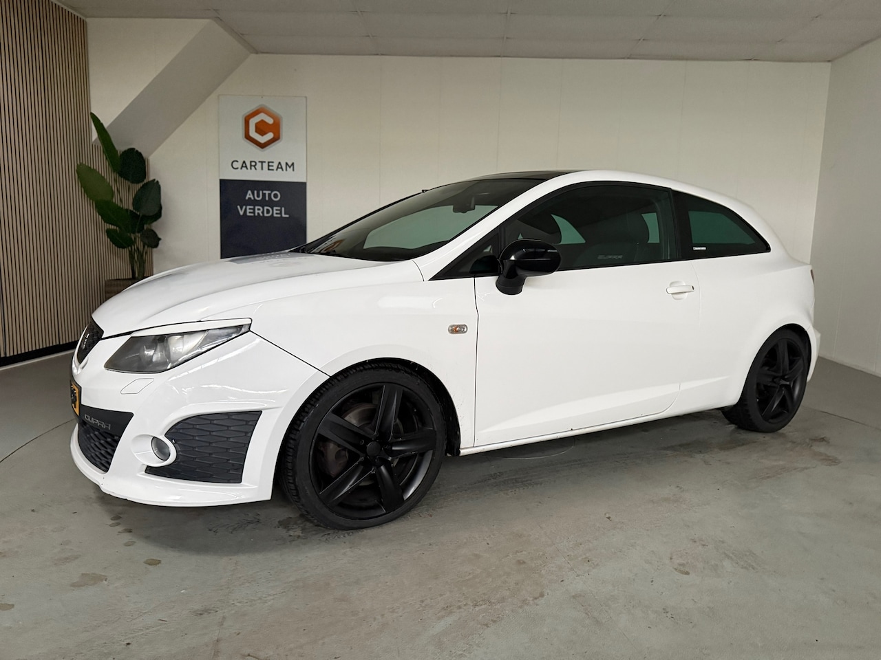 SEAT Ibiza SC - 1.4 TSI Cupra Airco, LMV, Navigatie/Carplay - AutoWereld.nl