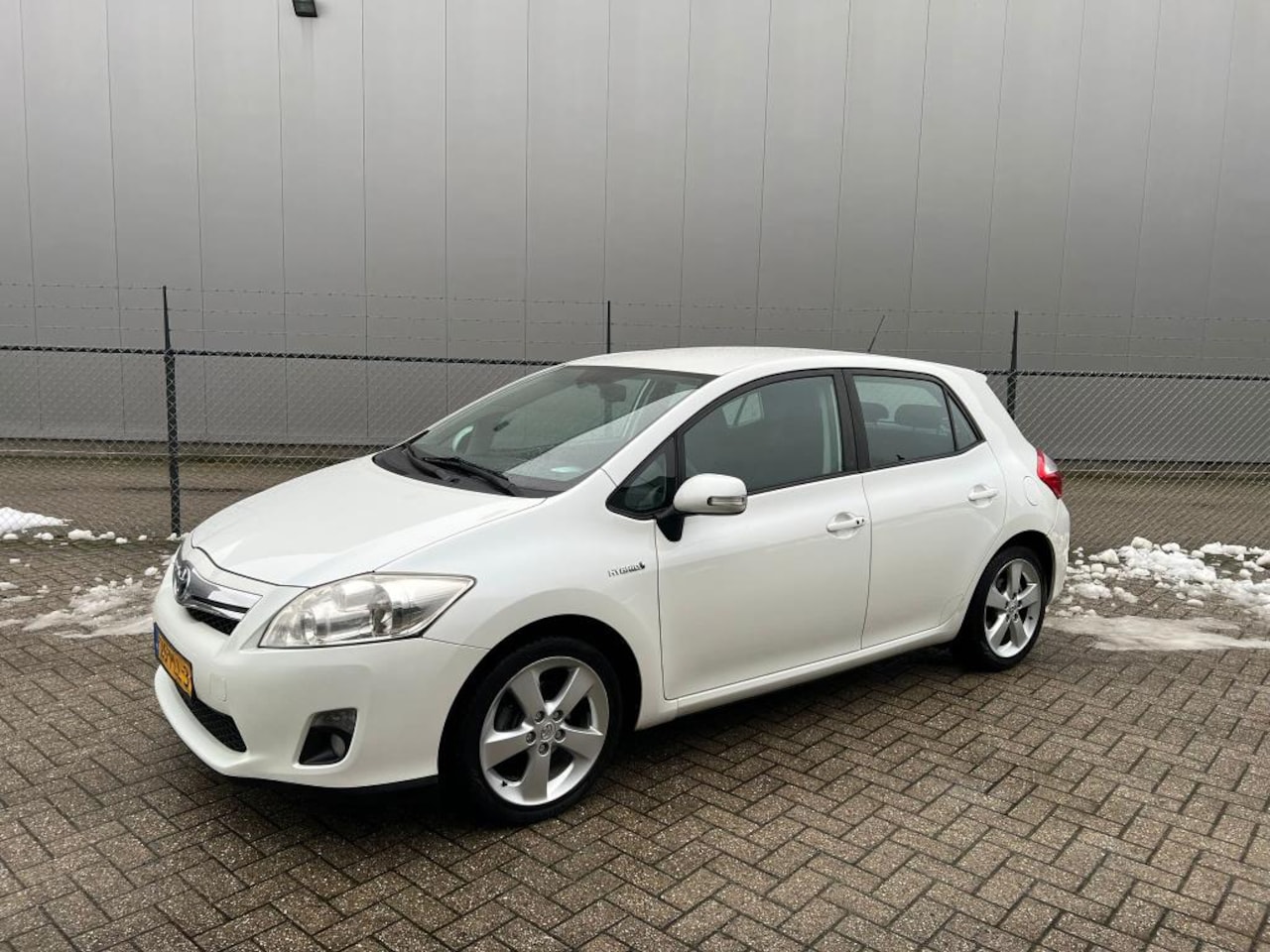 Toyota Auris - 1.8 Full Hybrid Dynamic l NAP l Nieuwe APK mogelijk l Tweede Eigenaar - AutoWereld.nl