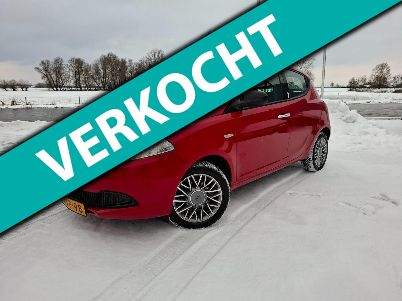 Lancia Y(psilon) - Ypsilon 0.9 TwinAir Silver Airco AllSeason bannden - AutoWereld.nl