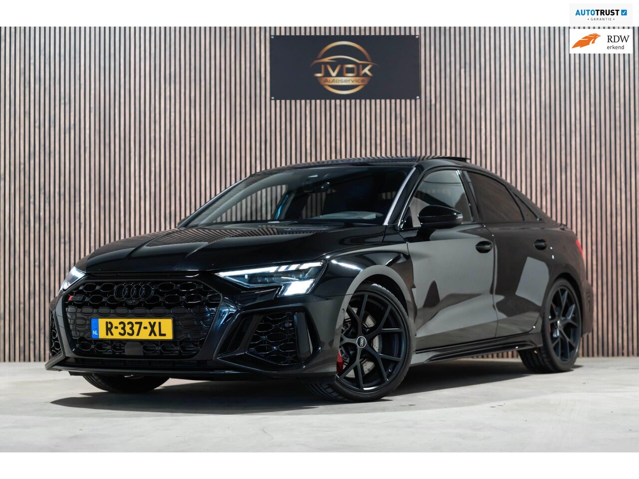 Audi A3 Limousine - 2.5 TFSI RS 3 quattro 2.5 TFSI RS 3 quattro PANO LED VOL - AutoWereld.nl