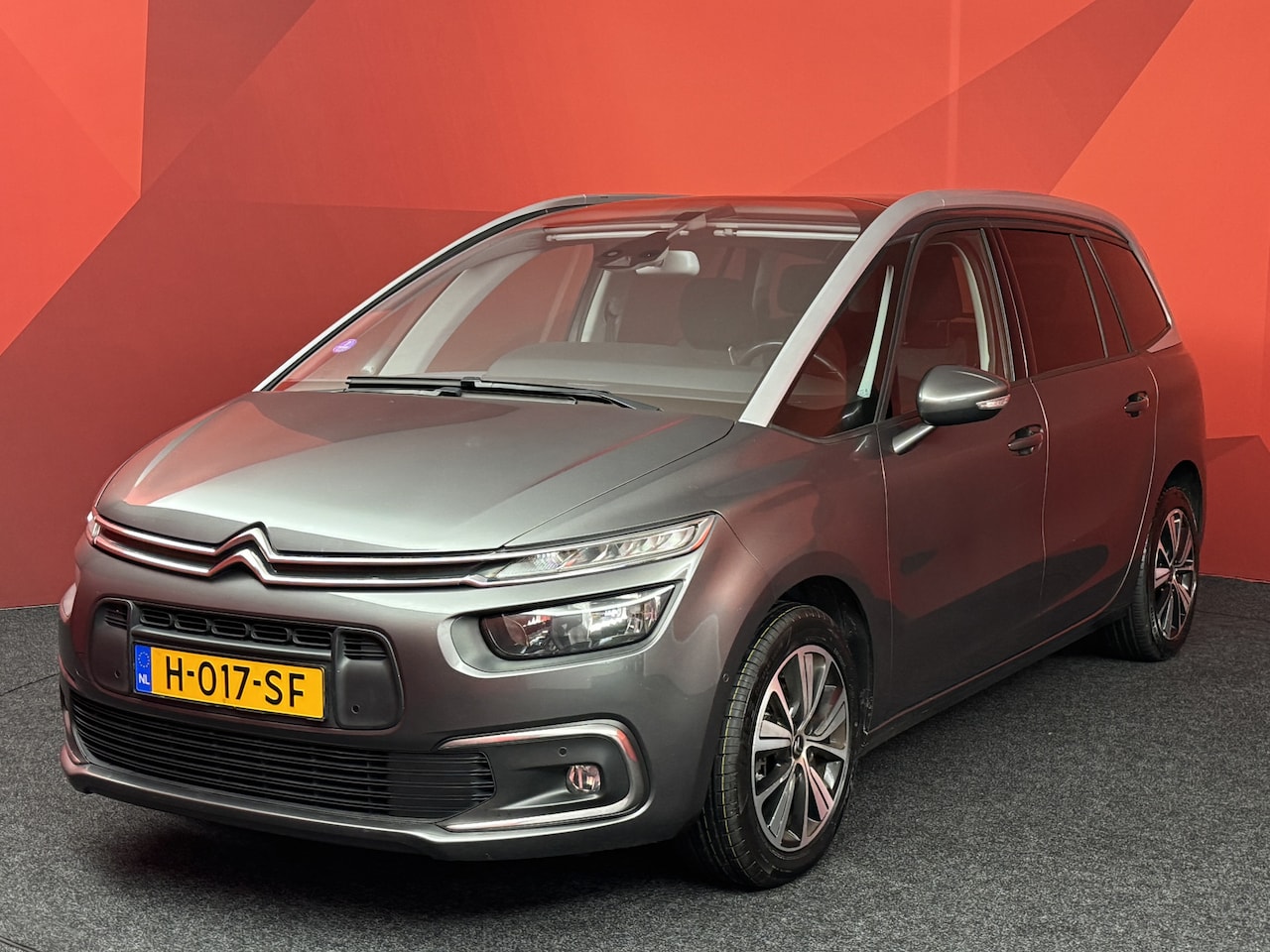 Citroën C4 Picasso - 1.2 PureTech Shine | Airco (automatisch) | Cruise control | Panoramadak - AutoWereld.nl