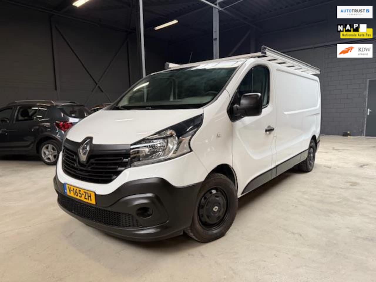 Renault Trafic - 1.6 dCi T29 L2H1 Comfort Energy Navi|Cruise|Trekhaak - AutoWereld.nl