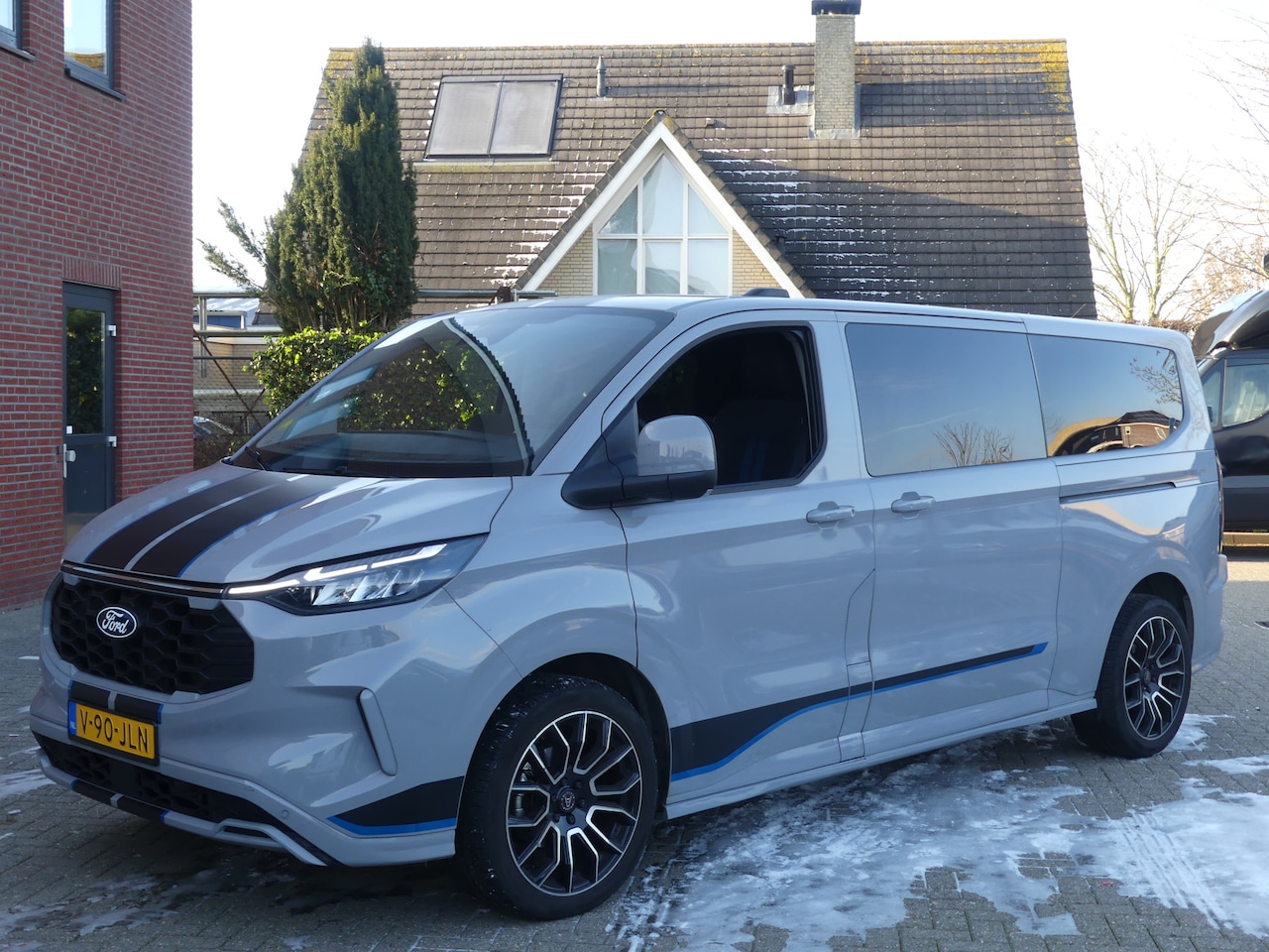 Ford Transit Custom - 320 2.0 TDCI L2 Sport AWD Dubbel Cabine Luchtvering Led/Elek trekhaak - AutoWereld.nl