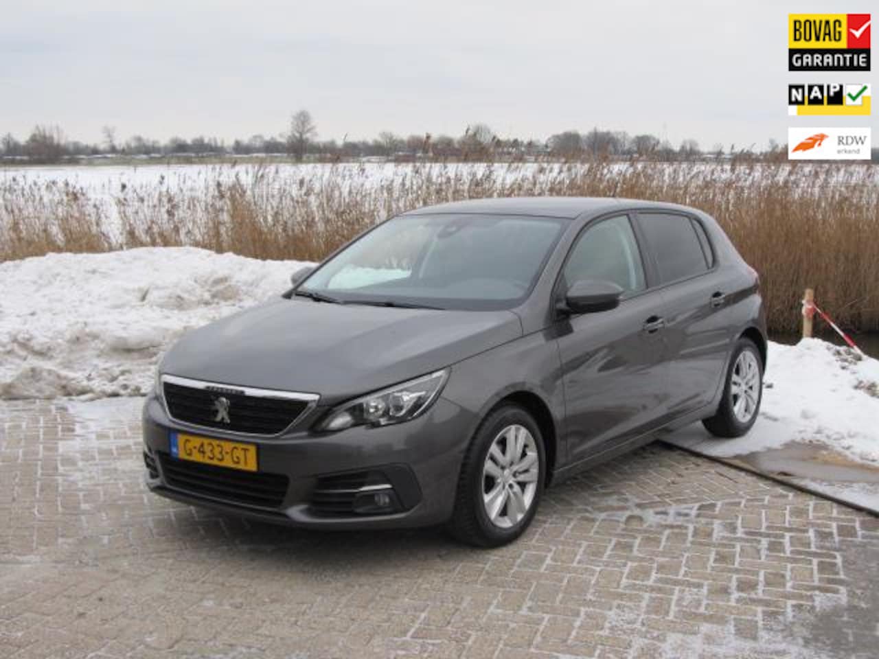 Peugeot 308 - 1.2 PureTech Blue Lease Executive/ Panorama/Navi/Trekh. - AutoWereld.nl