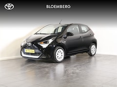 Toyota Aygo - 1.0 VVT-i x-play | Apple Carplay | Achteruitrijcamera | Reservering Willem t/m ma 12 janua