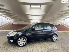 Ford Fiesta - 1.4-16V Futura airco elektrische ramen