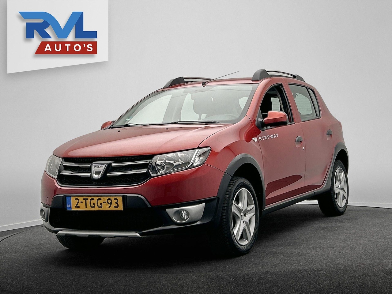 Dacia Sandero Stepway - 0.9 TCe Lauréate | Origineel NL | Trekhaal | Navigatie - AutoWereld.nl